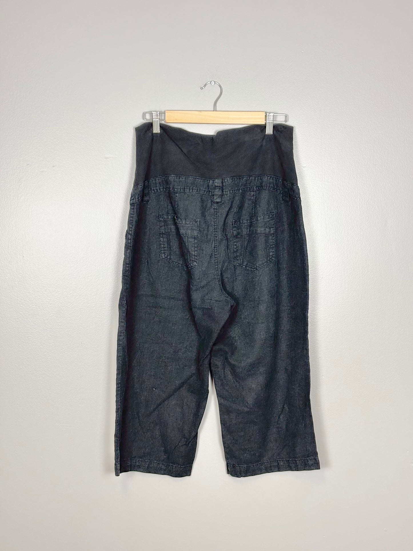 L - Thyme Dark Grey Linen Capri