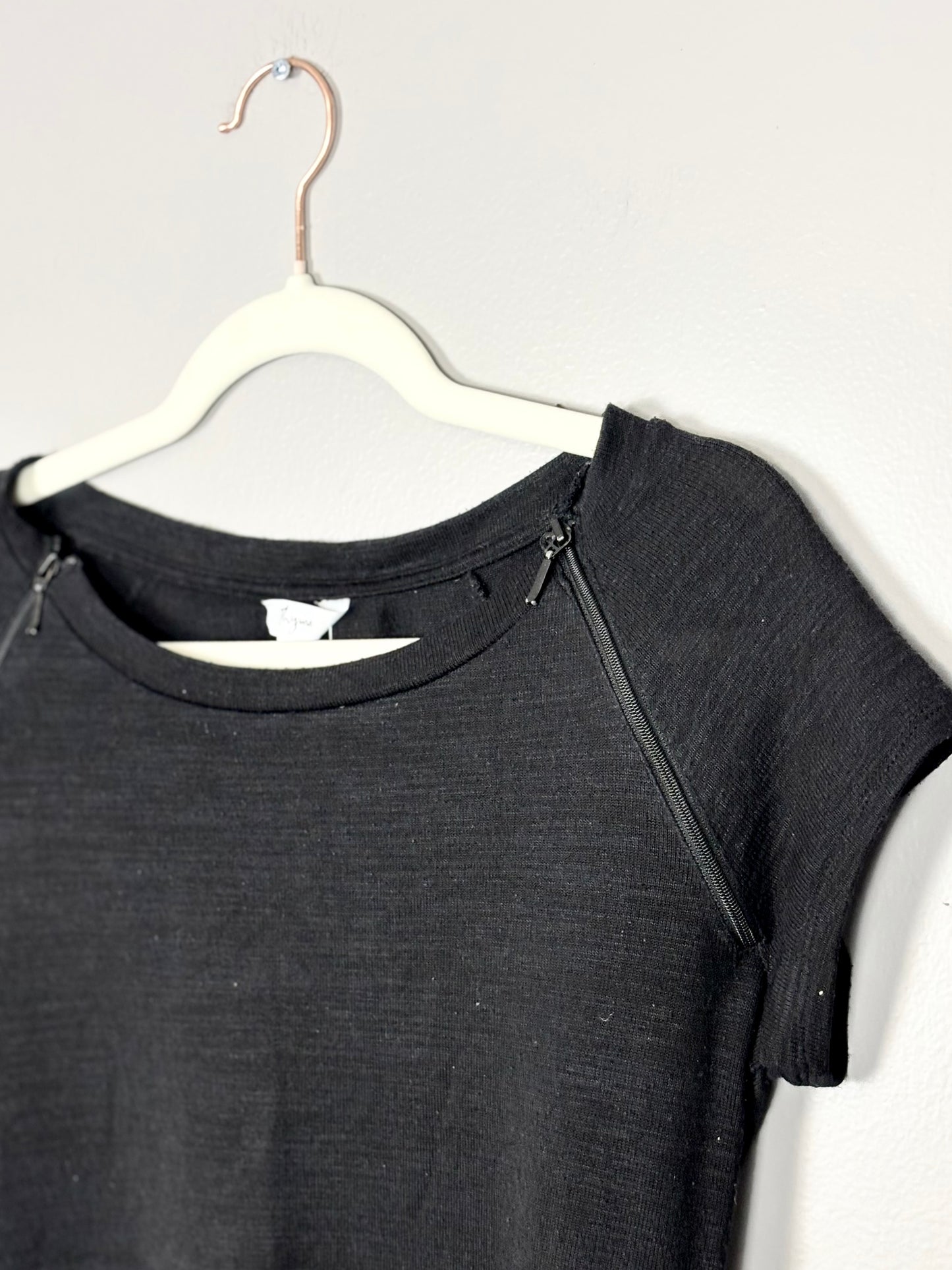 XS - Thyme Black Nursing Shirt