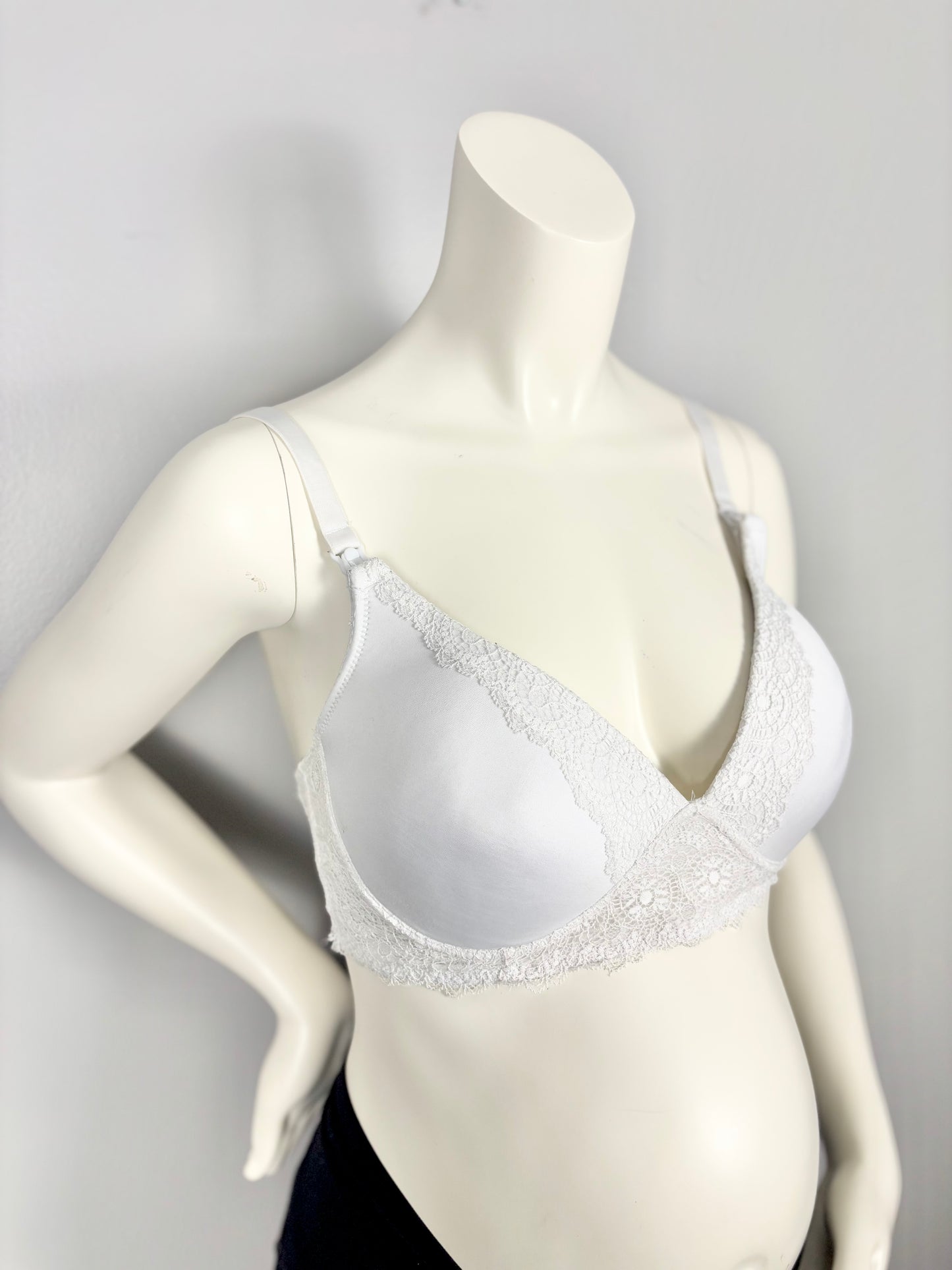 Size 38D/XL - George White Nursing Bra