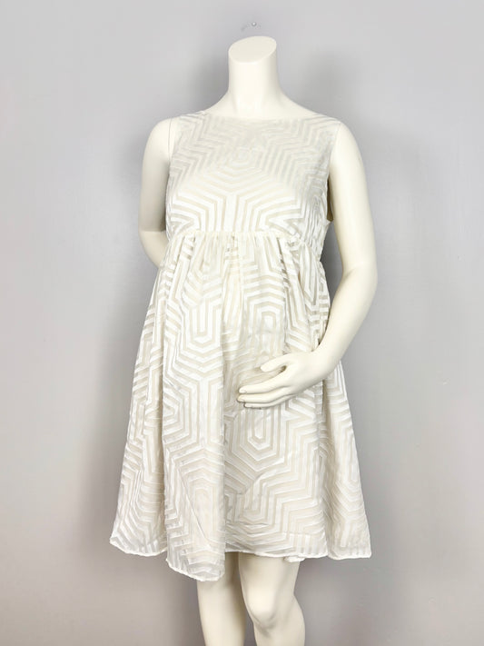 L - Thyme Off-White Shift Dress