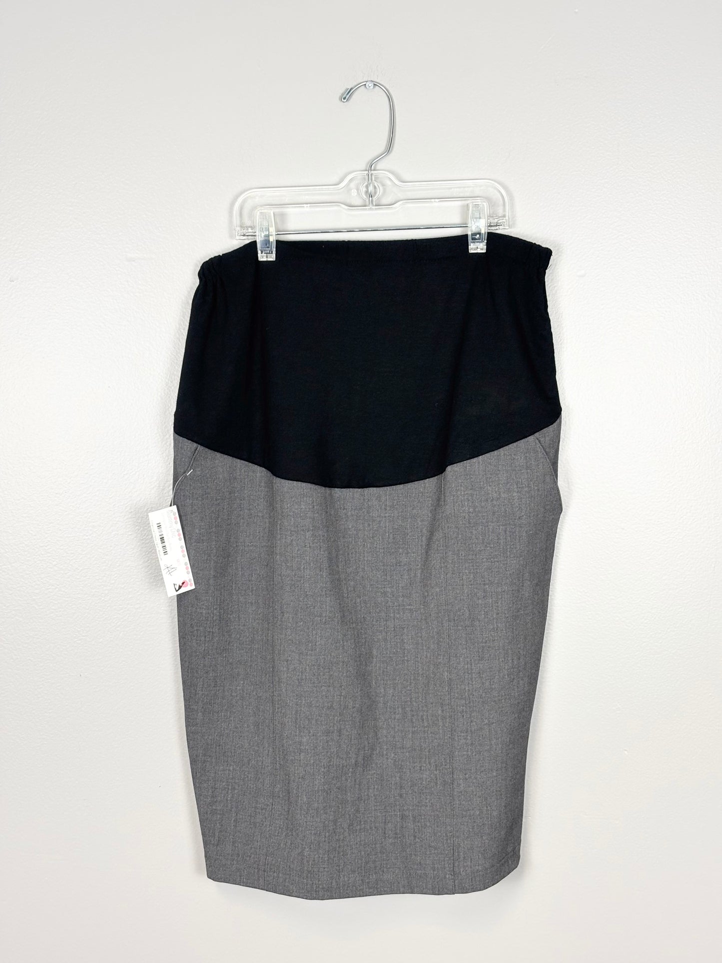 M - Modern Mommy Grey Adjustable Waist Skirt