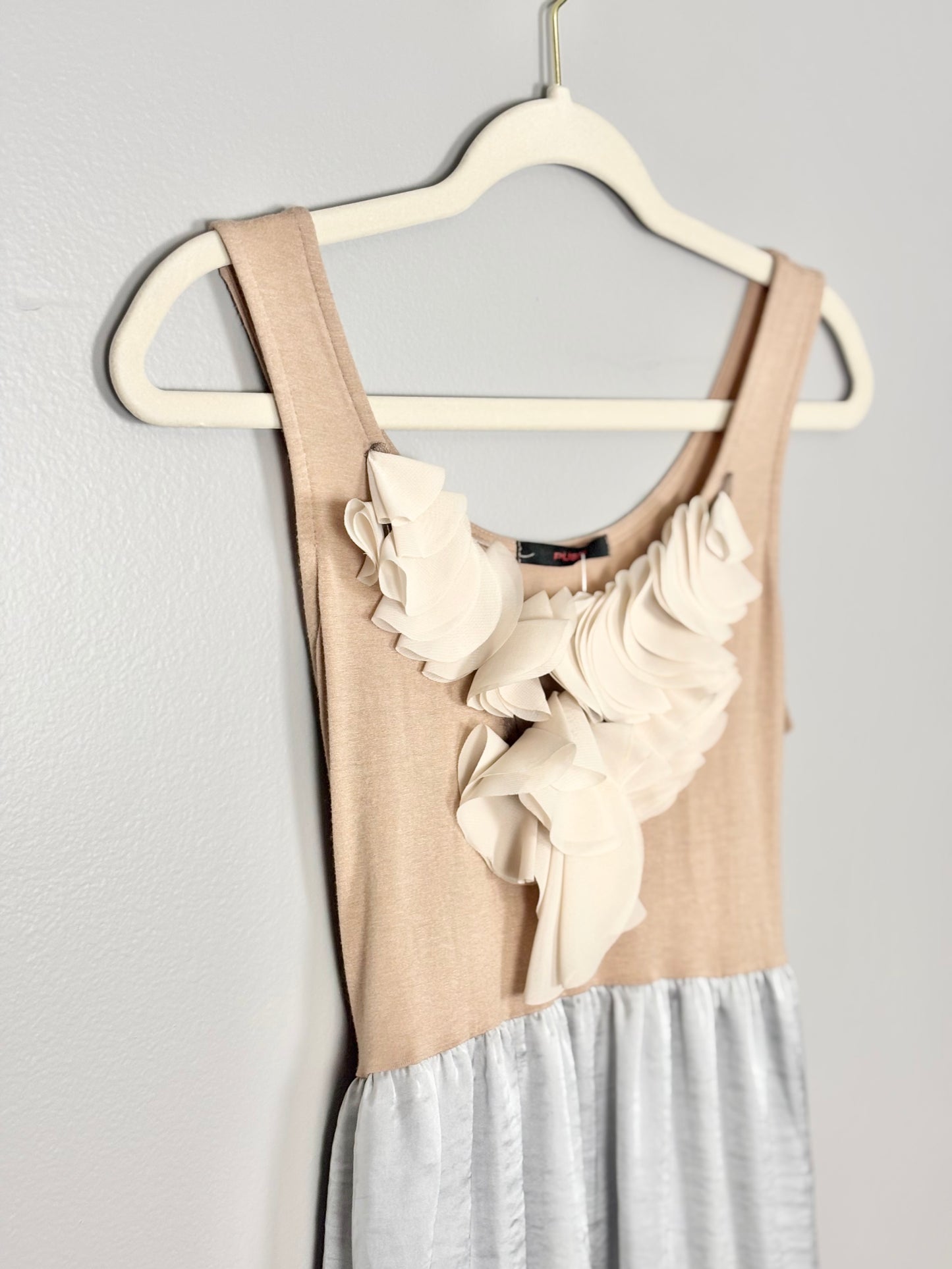 M - Pusch Taupe/Silver Tie-Waist Top