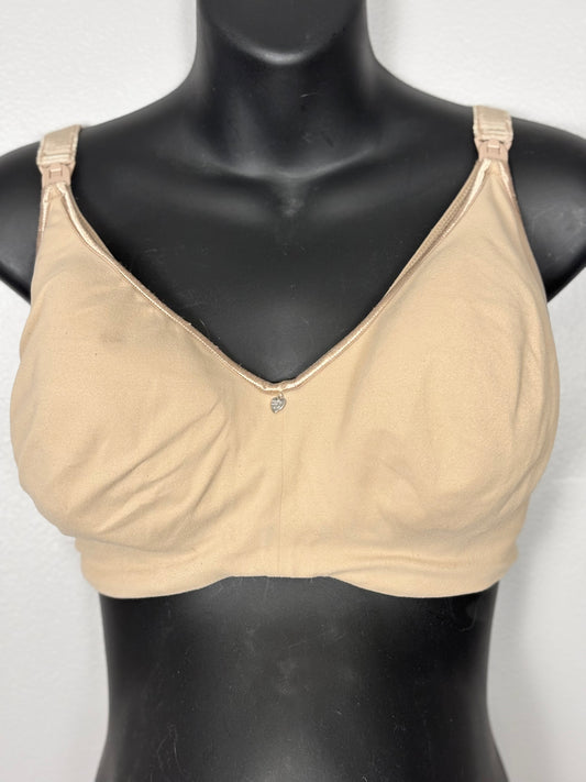 32K - Cake Taffy Busty Nursing Bra