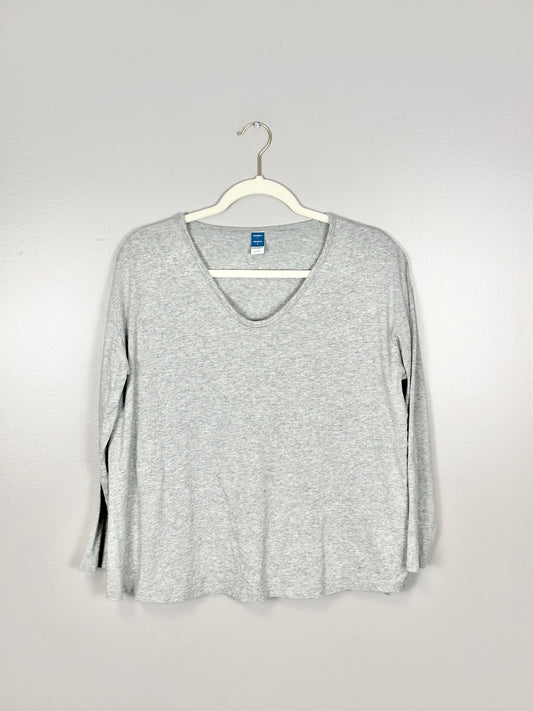 L - Old Navy Grey Maternity Top