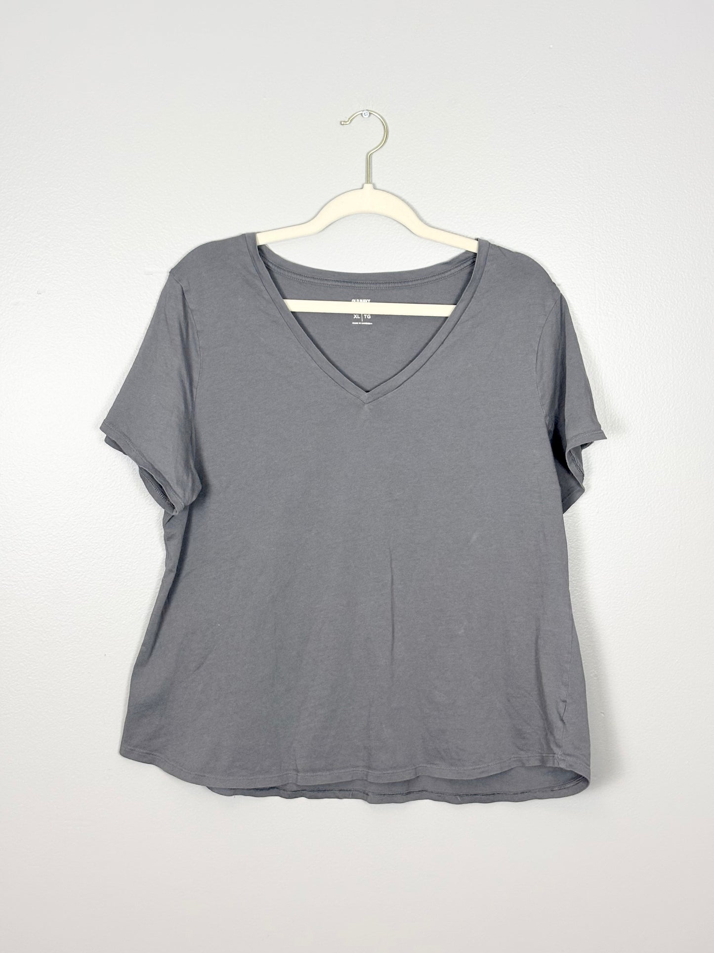 XL - Old Navy Grey Relaxed-Fit Shirt