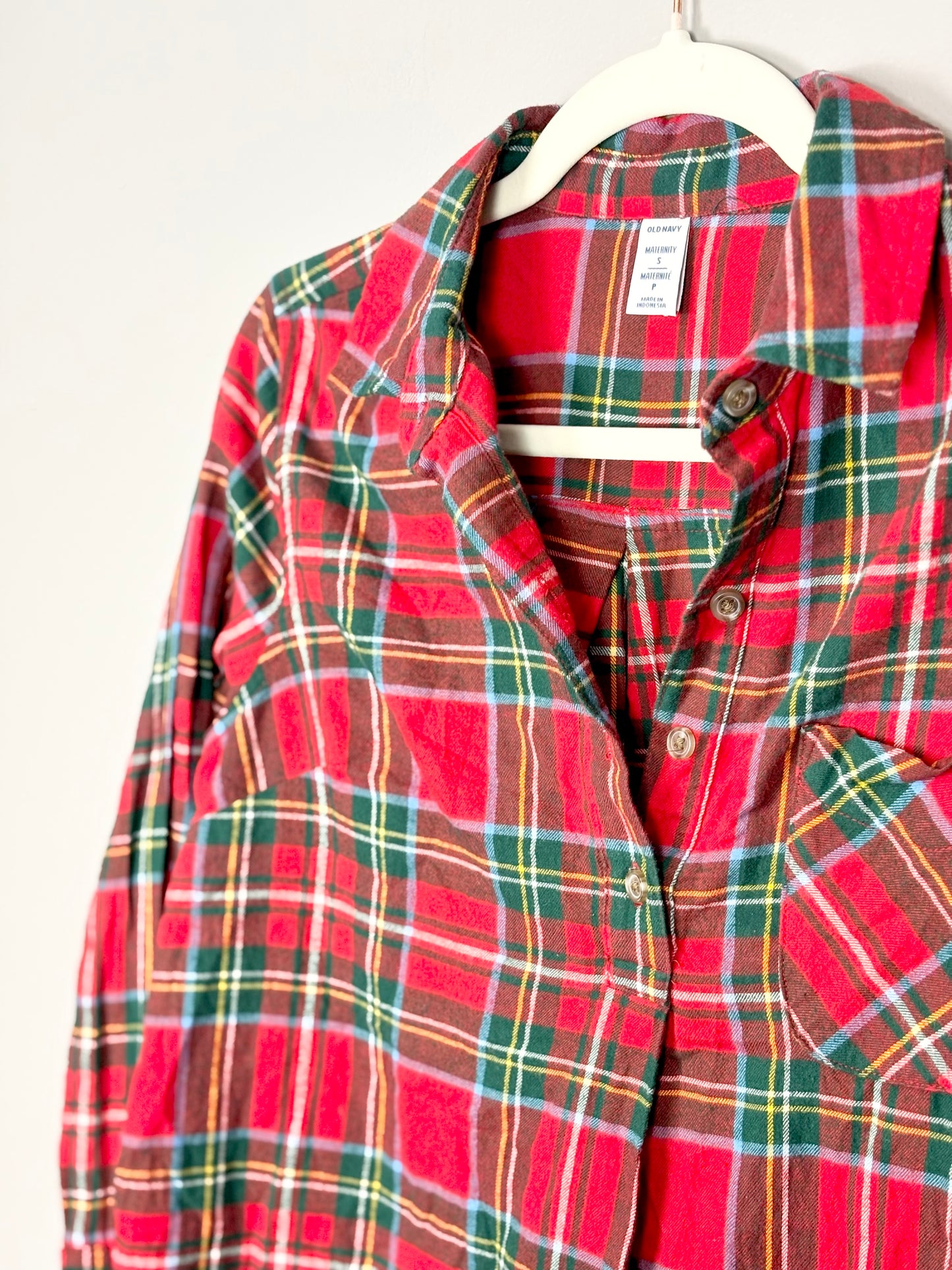 S - Old Navy Christmas Plaid Shirt