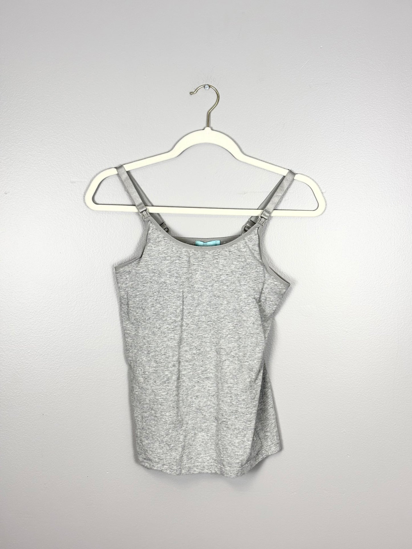 M - Mooimom Grey Nursing Tank