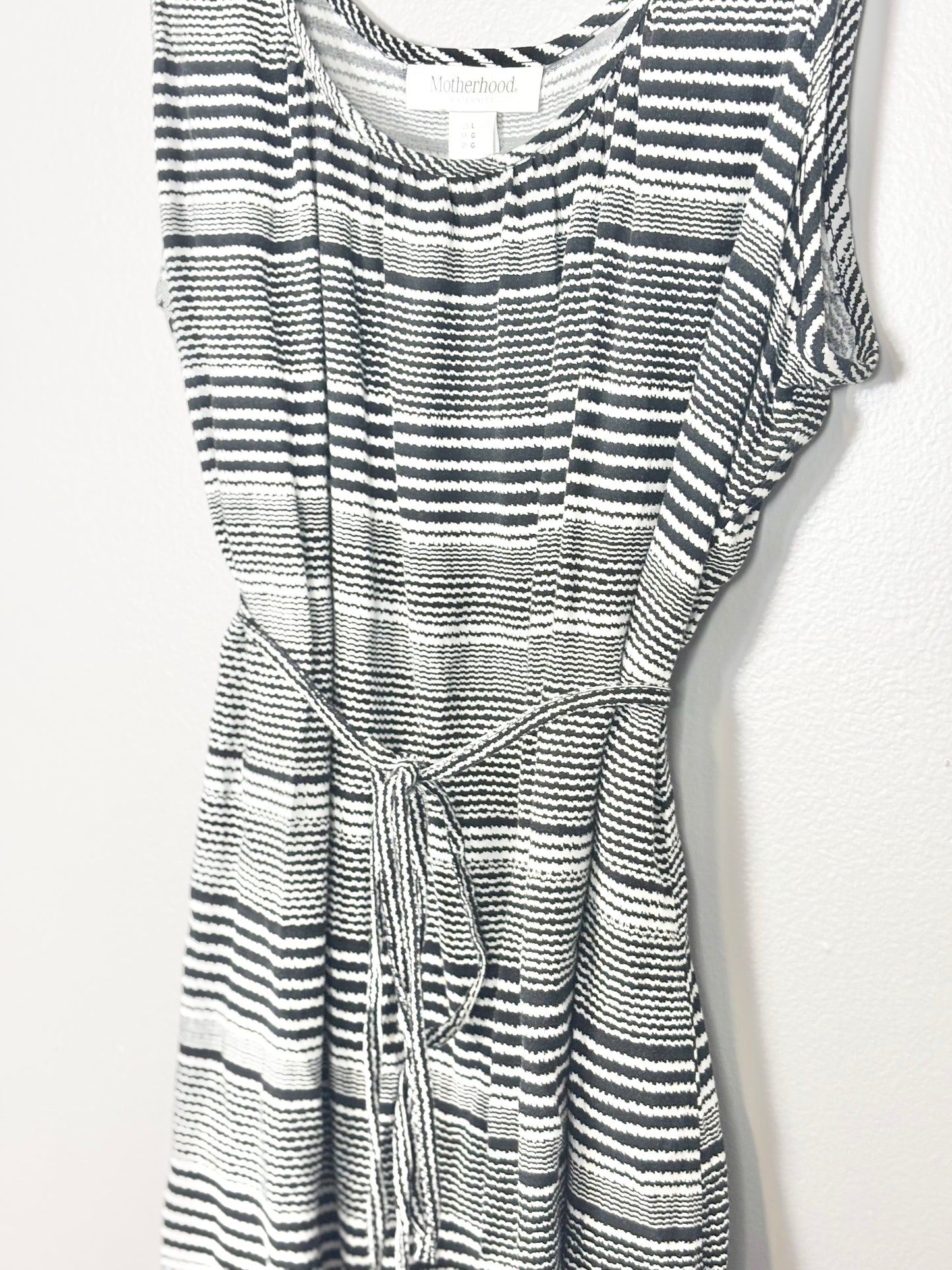 L - Motherhood Striped Tie-Waist Sleeveless Tunic